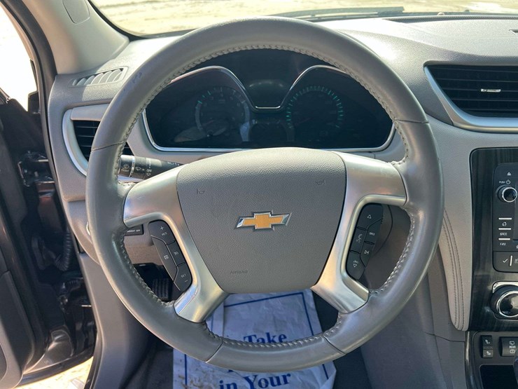 2014-chevrolet-traverse-image-10