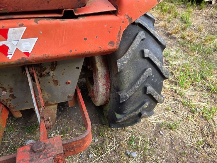 1974-massey-ferguson-12-image-8