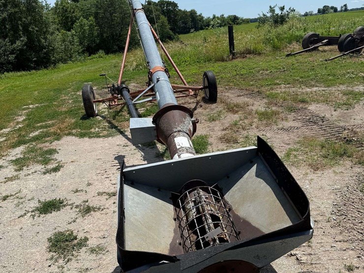 mayrath-truck-auger-8"x31'-extended-hitch-(used-10-years-ago-worked-good)-image-3