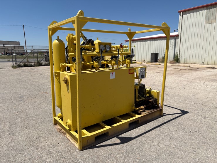 meyer-4-station-closing-unit,-skidded-image-1