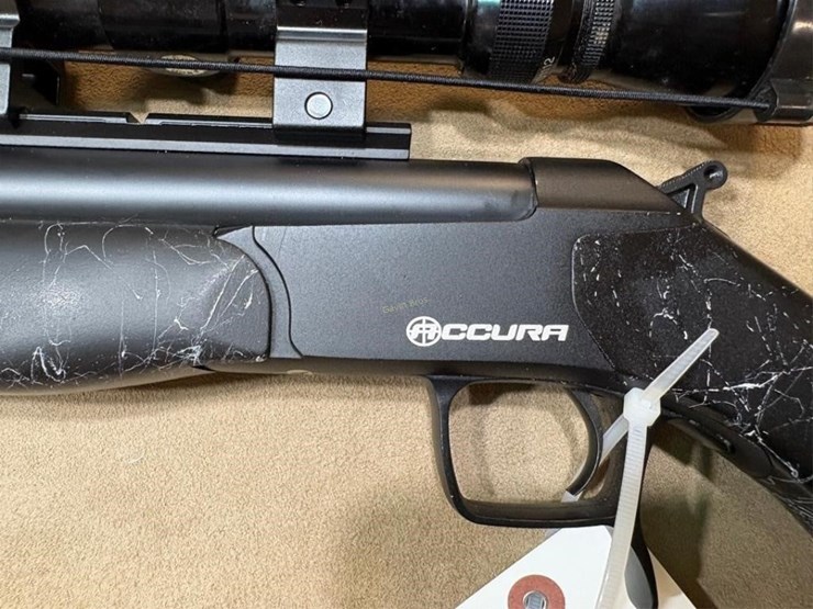 cva-accura-50cal-black-powder-rifle-image-3