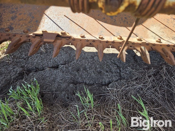 hesston-6600-image-16