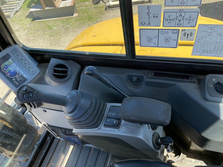 caterpillar-303.5e2-cr-image-54