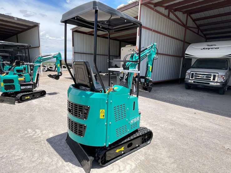 #2655-•-unused-cfg-mini-excavator-image-5