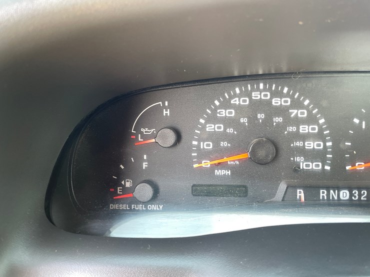 2003-ford-f550-image-52
