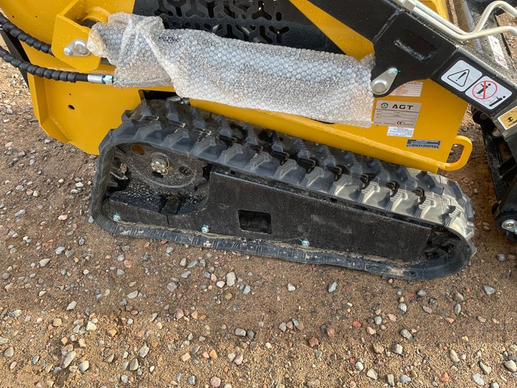 #2010-•-2026-agt-mx-crt23-compact-track-loader-image-8