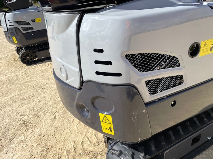 #1108-•-new-ats-me18-mini-excavator-image-14