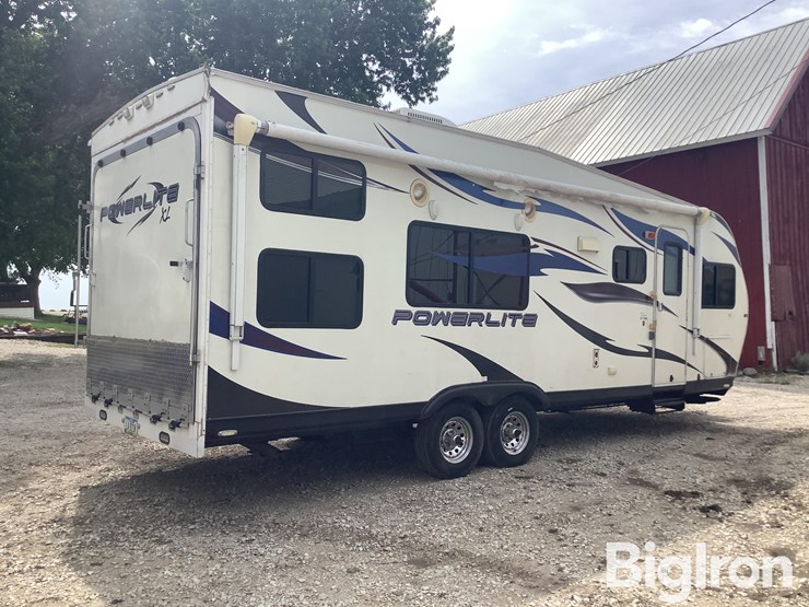 2013-pacific-coach-works-powerlite-toy-hauler/camper-image-5