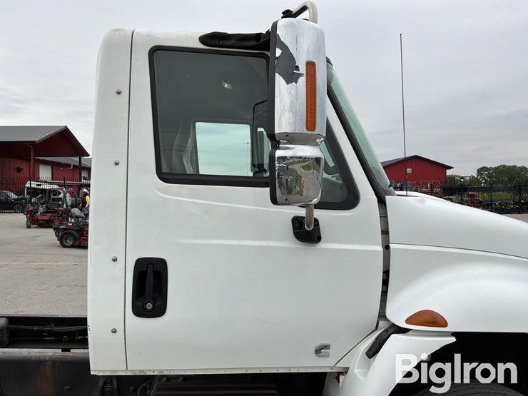 2019-international-4300-sba-image-14