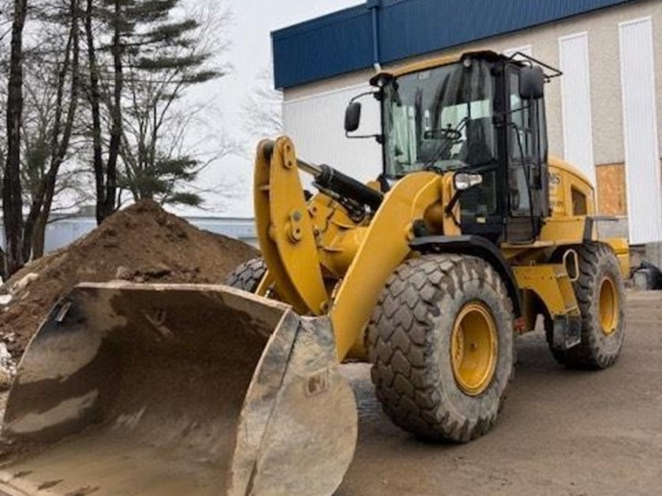 2014-caterpillar-930k-image-1