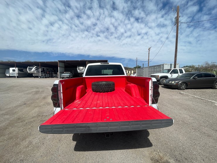 #212-•-2001-chevrolet-silverado-pickup-truck-(has-a-nm-title-image-46