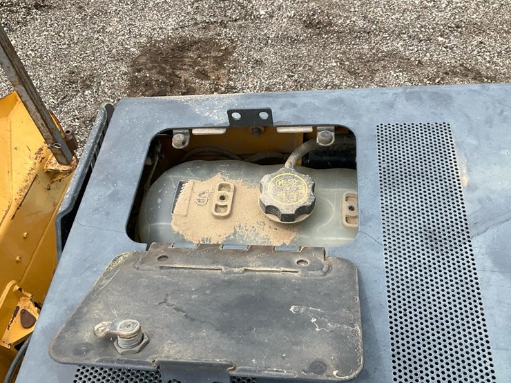 2014-deere-650k-xlt-image-36