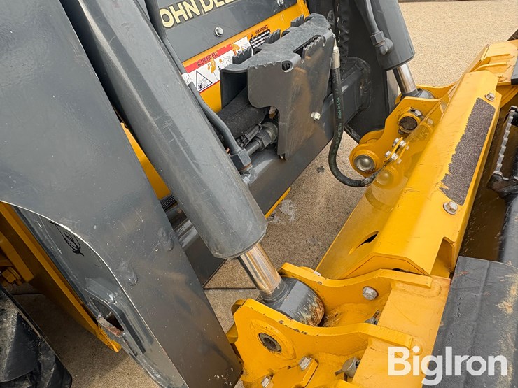 2018-deere-316gr-image-15