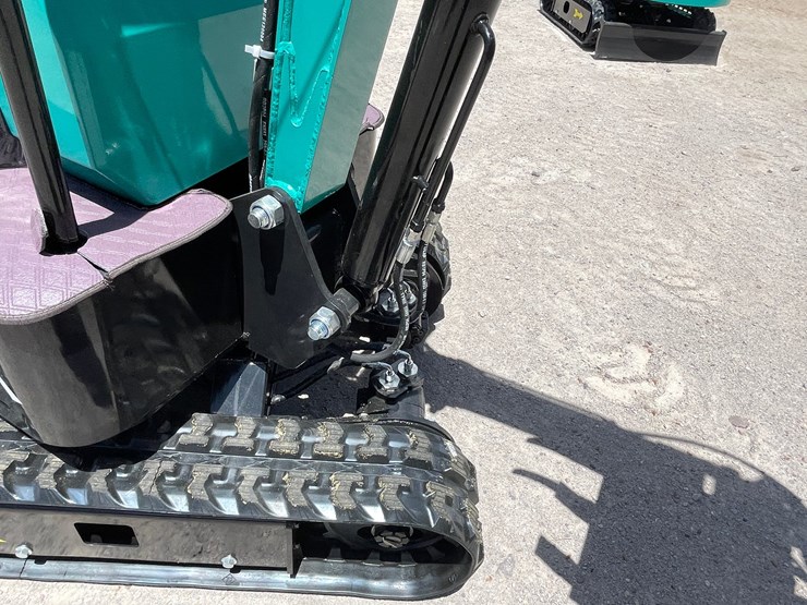 #2654-•-unused-cfg-mini-excavator-image-27