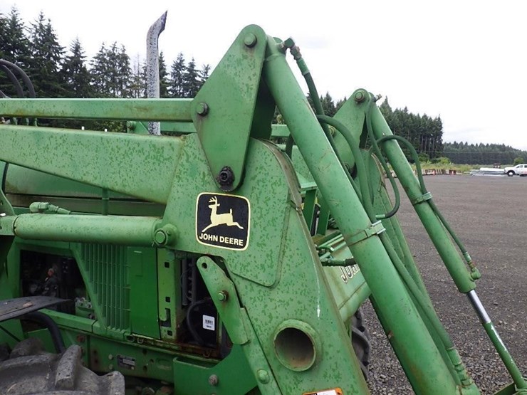 john-deere-210-image-17