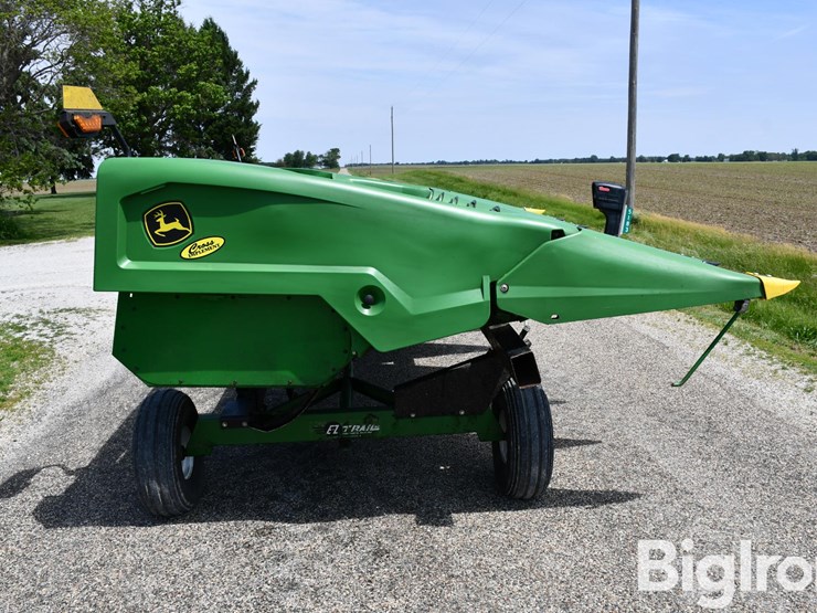 2025-john-deere-6-image-4