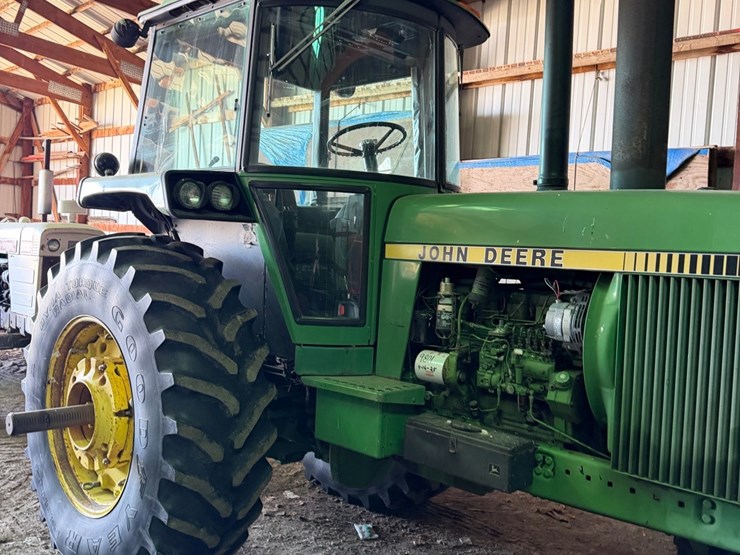 john-deere-4440-image-3