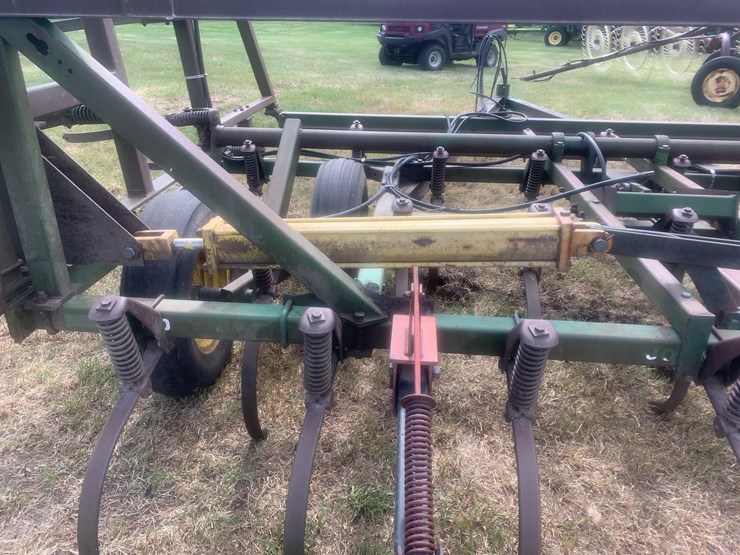 john-deere-110-image-7