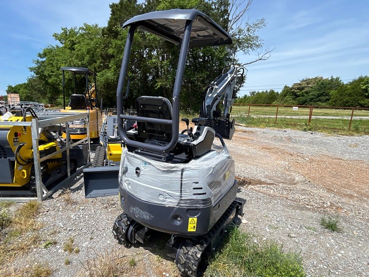#70-•-2026-ats-me18-mini-excavator-image-4