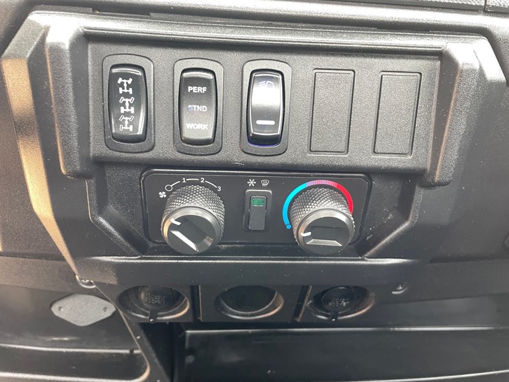 2020-polaris-ranger-image-38