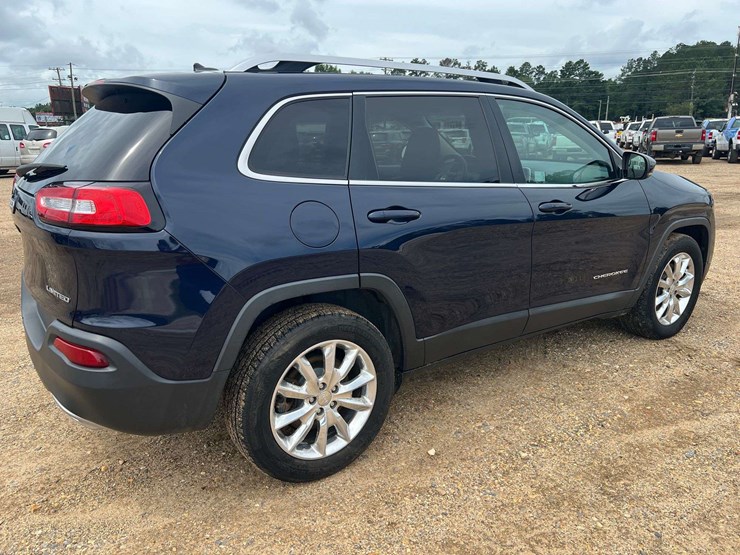 2015-jeep-cherokee-limited-image-3