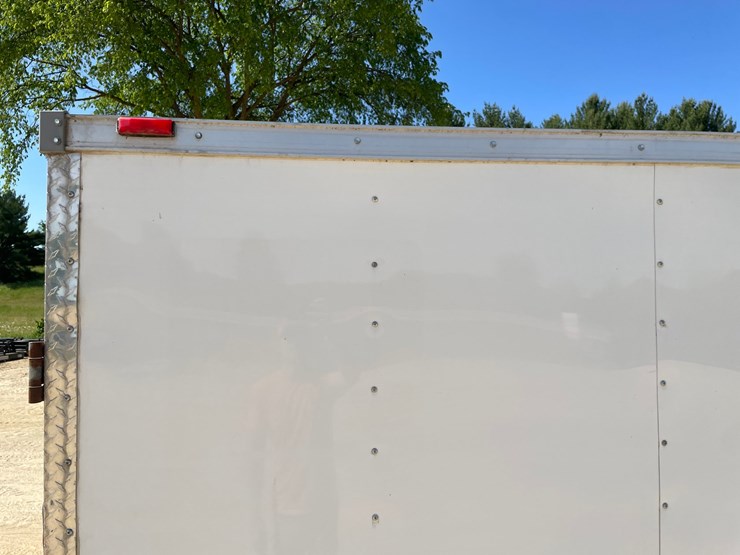 #412-•-2012-middlebury-16'-enclosed-trailer-(has-wi-title)-image-32
