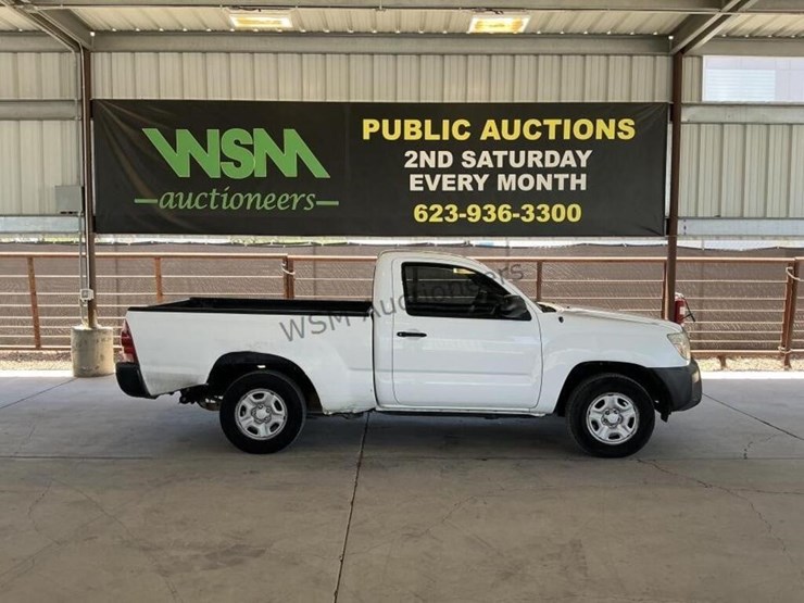 2014-toyota-tacoma-image-1