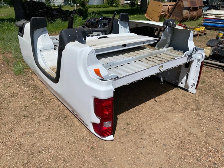 #7418-•-2020-and-newer-chevrolet-take-off-box-with-tailgate-(antigo,-wi)-image-8