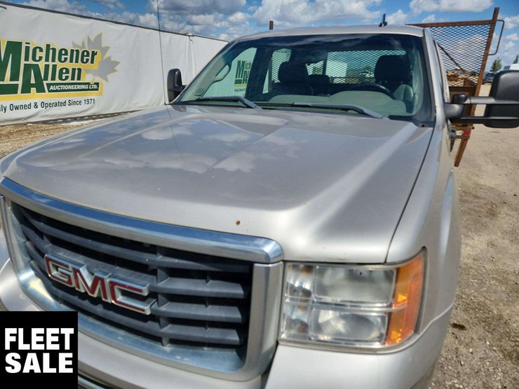 2009-gmc-sierra-3500hd-image-24