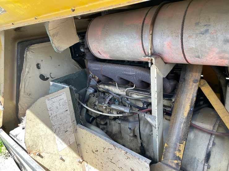 john-deere-4239d-image-25