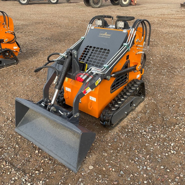 #2003 • Unused 2026 Landhonor Mini Skid Steer Loader