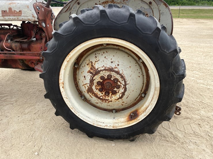 ford-8n-image-50