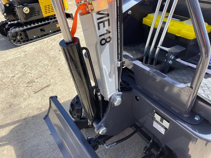 #1105-•-new-ats-me18-mini-excavator-image-27
