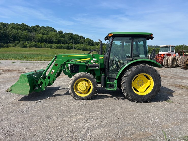 john-deere-5075e-image-2