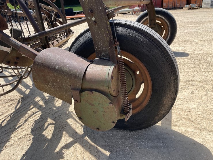 #510-•-john-deere-rake-image-23