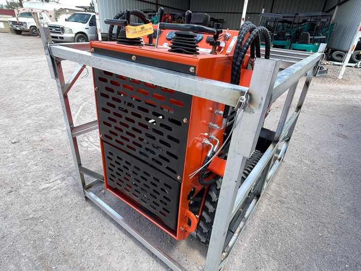 #2700-•-unused-2026-mini-skid-steer-loader-image-10