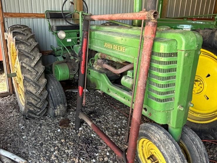 john-deere-b-image-5