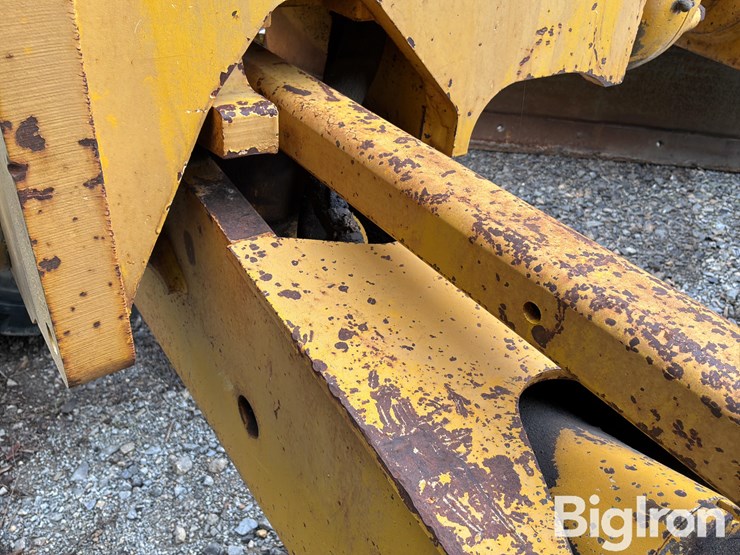 1992-deere-770bh-image-9