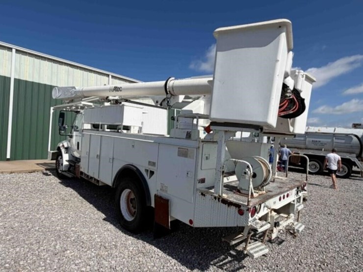 2005-international-durastar-4300-image-5
