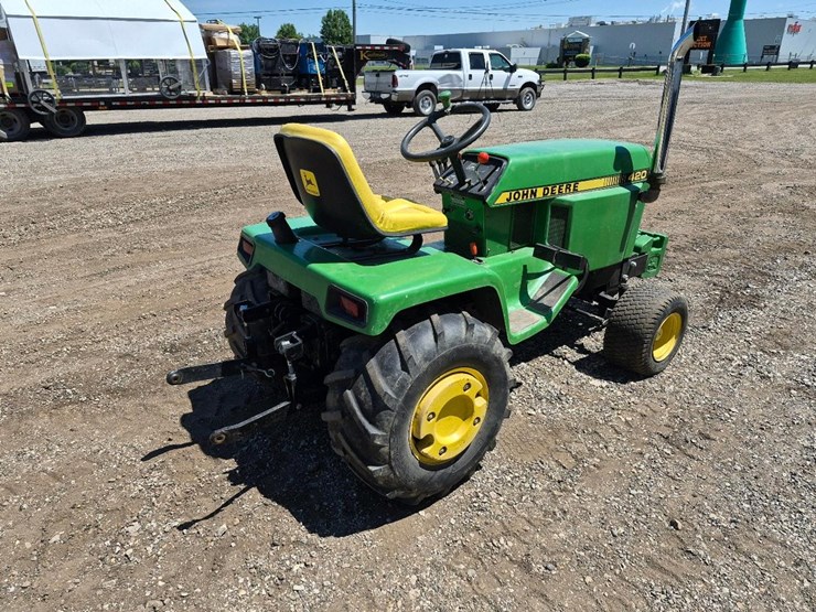 john-deere-420-image-5