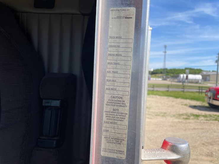 2003-kenworth-t800-image-48