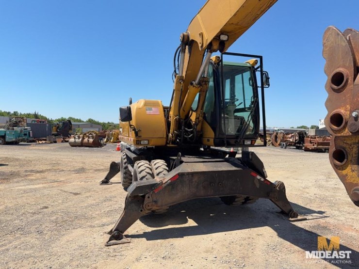 2003-caterpillar-m318c-image-8
