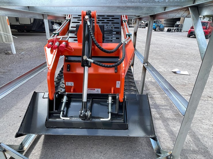 #2700-•-unused-2026-mini-skid-steer-loader-image-2