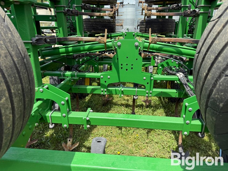 2018-john-deere-2018-image-11