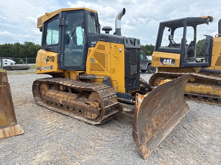 deere-650k-xlt-image-2