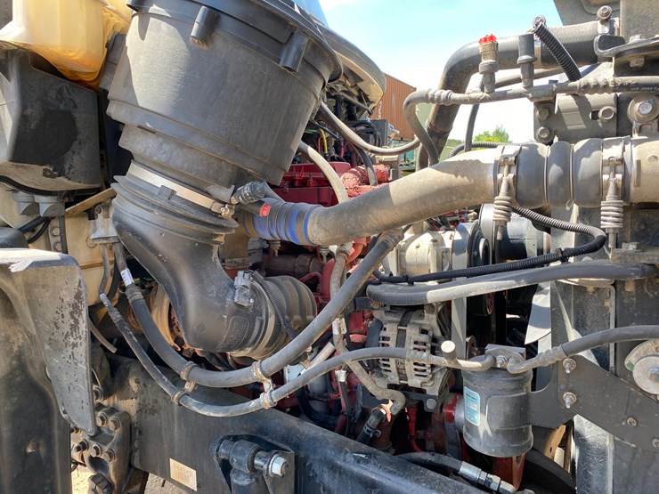 2013-freightliner-114sd-image-46