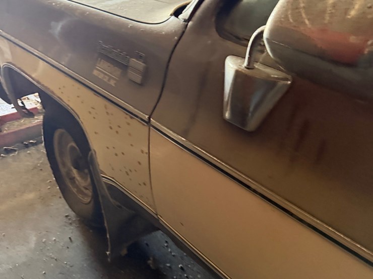 1979-￼chevy-5.7-diesel-half-ton-pickup,-2-wheel-drive,-needs-transmission-work,-shedded,-nice-shape-image-39
