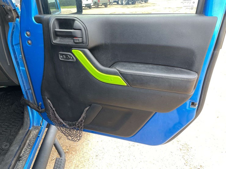 2016-jeep-wrangler-image-17