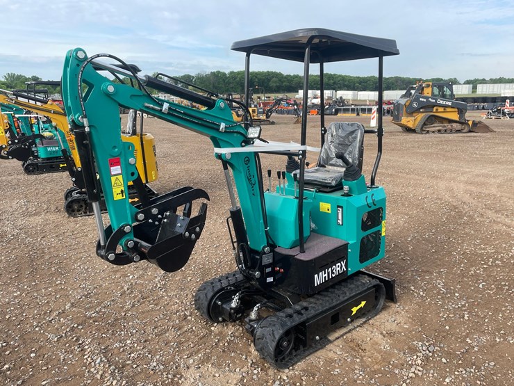 #2020-•-2026-cfg-mh13rx-mini-excavator-image-1
