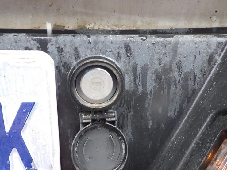 2016-ford-f150-xl-image-21